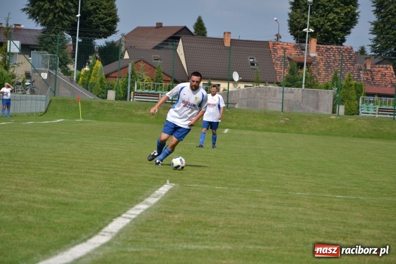 Zdjęcie w galerii na portalu naszraciborz.pl: Turniej w Chałupkach. Puchar Wójta dla oldbojów z Haci  wiadomości z regionu