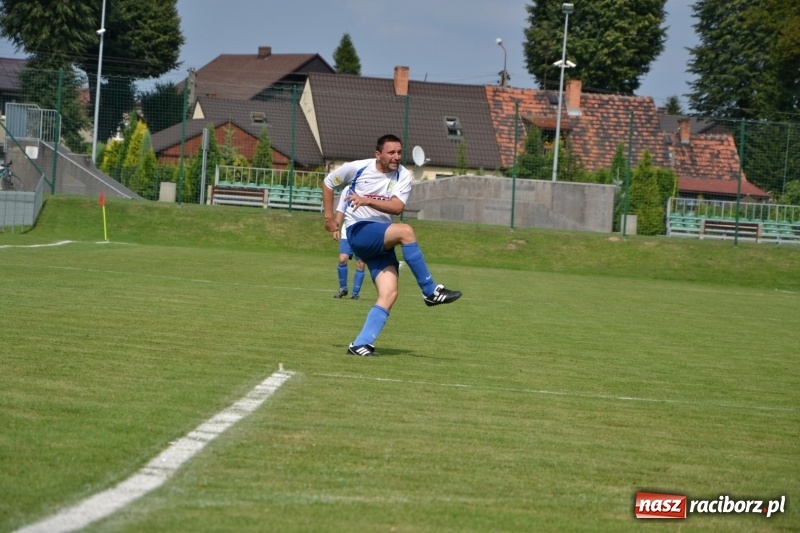 Zdjęcie w galerii na portalu naszraciborz.pl: Turniej w Chałupkach. Puchar Wójta dla oldbojów z Haci  wiadomości z regionu