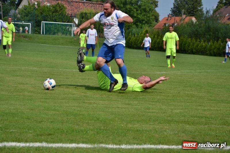 Zdjęcie w galerii na portalu naszraciborz.pl: Turniej w Chałupkach. Puchar Wójta dla oldbojów z Haci  wiadomości z regionu