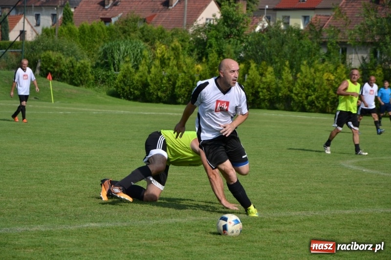 Zdjęcie w galerii na portalu naszraciborz.pl: Turniej w Chałupkach. Puchar Wójta dla oldbojów z Haci  wiadomości z regionu