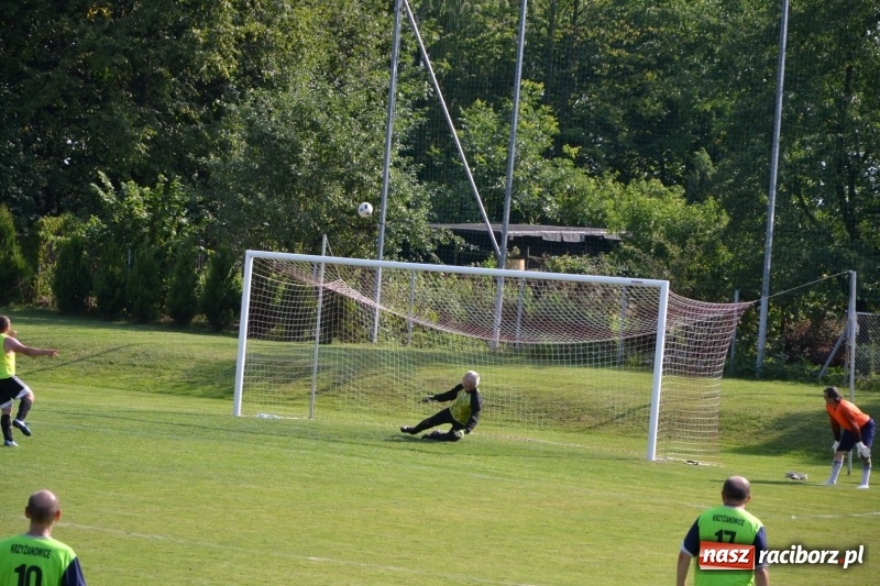 Zdjęcie w galerii na portalu naszraciborz.pl: Turniej w Chałupkach. Puchar Wójta dla oldbojów z Haci  wiadomości z regionu