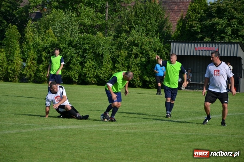Zdjęcie w galerii na portalu naszraciborz.pl: Turniej w Chałupkach. Puchar Wójta dla oldbojów z Haci  wiadomości z regionu