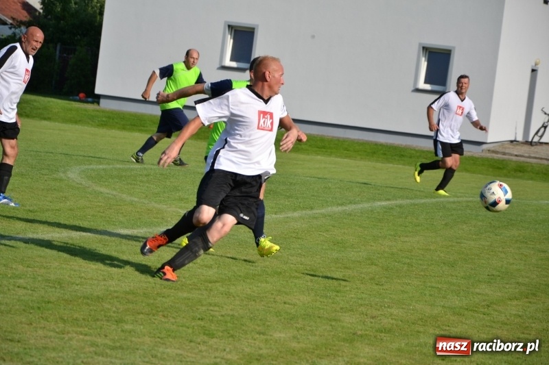 Zdjęcie w galerii na portalu naszraciborz.pl: Turniej w Chałupkach. Puchar Wójta dla oldbojów z Haci  wiadomości z regionu