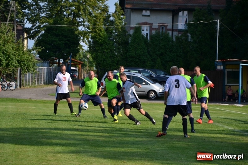 Zdjęcie w galerii na portalu naszraciborz.pl: Turniej w Chałupkach. Puchar Wójta dla oldbojów z Haci  wiadomości z regionu