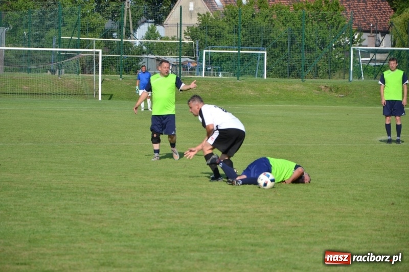 Zdjęcie w galerii na portalu naszraciborz.pl: Turniej w Chałupkach. Puchar Wójta dla oldbojów z Haci  wiadomości z regionu