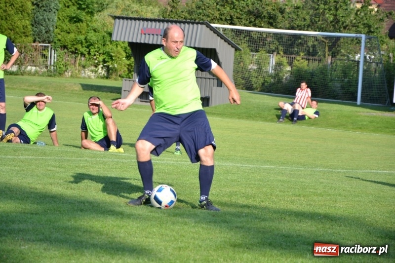 Zdjęcie w galerii na portalu naszraciborz.pl: Turniej w Chałupkach. Puchar Wójta dla oldbojów z Haci  wiadomości z regionu