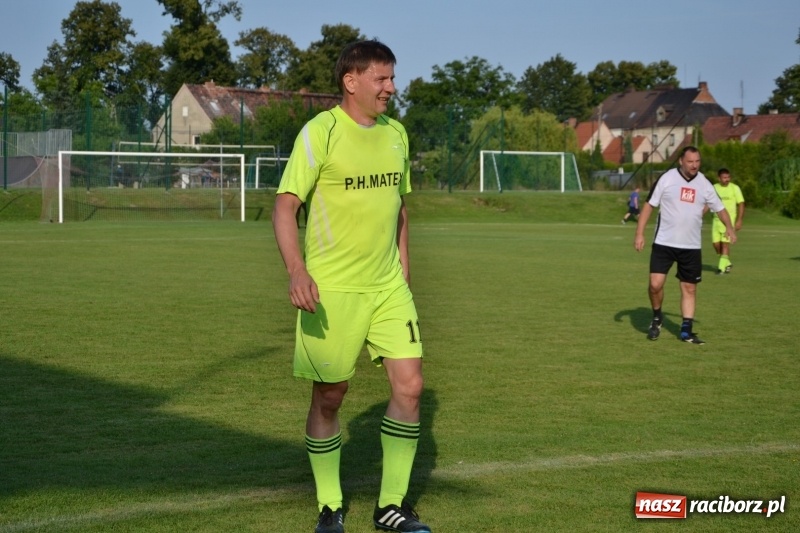 Zdjęcie w galerii na portalu naszraciborz.pl: Turniej w Chałupkach. Puchar Wójta dla oldbojów z Haci  wiadomości z regionu