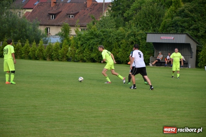 Zdjęcie w galerii na portalu naszraciborz.pl: Turniej w Chałupkach. Puchar Wójta dla oldbojów z Haci  wiadomości z regionu