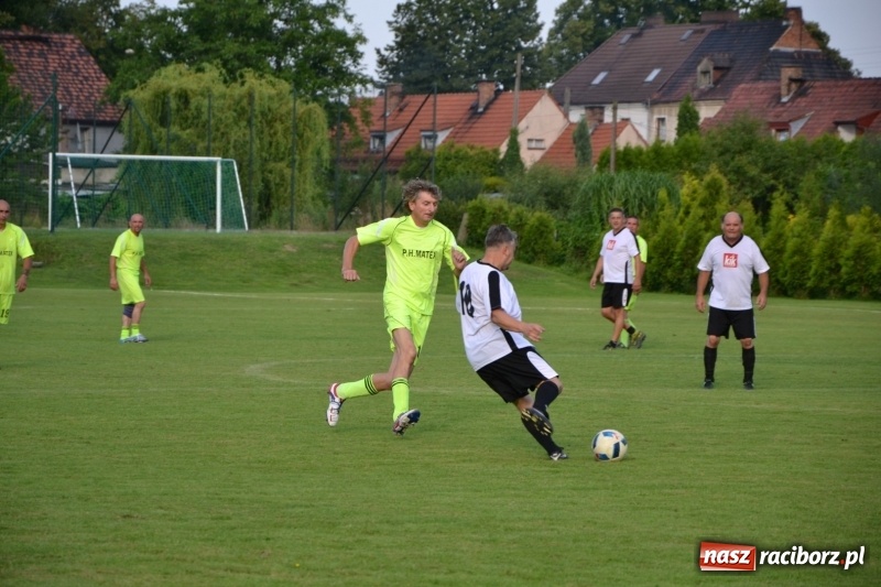 Zdjęcie w galerii na portalu naszraciborz.pl: Turniej w Chałupkach. Puchar Wójta dla oldbojów z Haci  wiadomości z regionu