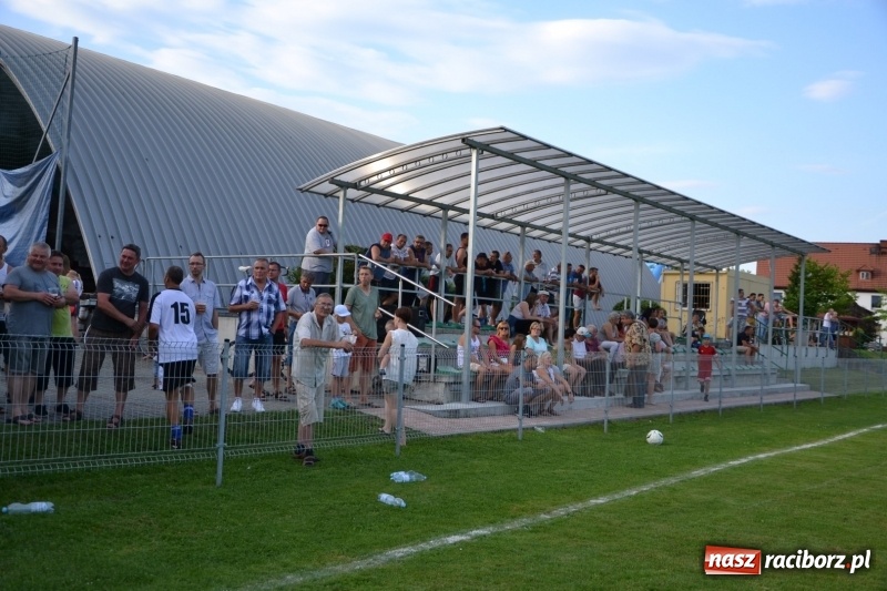 Zdjęcie w galerii na portalu naszraciborz.pl: Turniej w Chałupkach. Puchar Wójta dla oldbojów z Haci  wiadomości z regionu