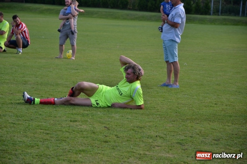 Zdjęcie w galerii na portalu naszraciborz.pl: Turniej w Chałupkach. Puchar Wójta dla oldbojów z Haci  wiadomości z regionu
