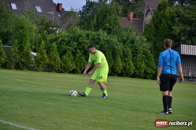 Zdjęcie w galerii na portalu naszraciborz.pl: Turniej w Chałupkach. Puchar Wójta dla oldbojów z Haci  wiadomości z regionu