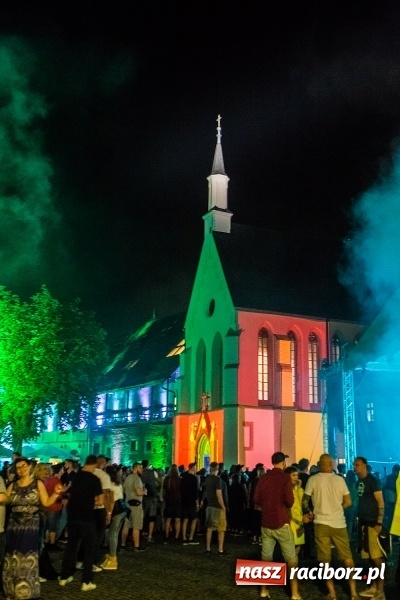 Zdjęcie w galerii na portalu naszraciborz.pl: Intro Festival 2017. Efektowny Mapping 3D kaplicy zamkowej z motywami na 800-lecie Raciborza wiadomości z regionu
