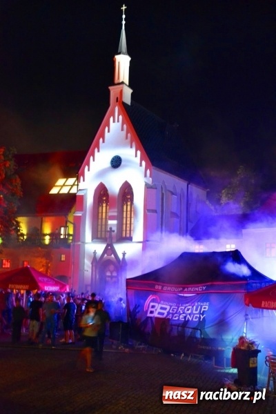 Zdjęcie w galerii na portalu naszraciborz.pl: Intro Festival 2017. Efektowny Mapping 3D kaplicy zamkowej z motywami na 800-lecie Raciborza wiadomości z regionu