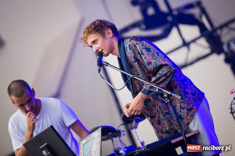 Zdjęcie w galerii na portalu naszraciborz.pl: Muzyka, efekty specjalne i... deszcz, czyli INTRO Festival 2017 już za nami! wiadomości z regionu