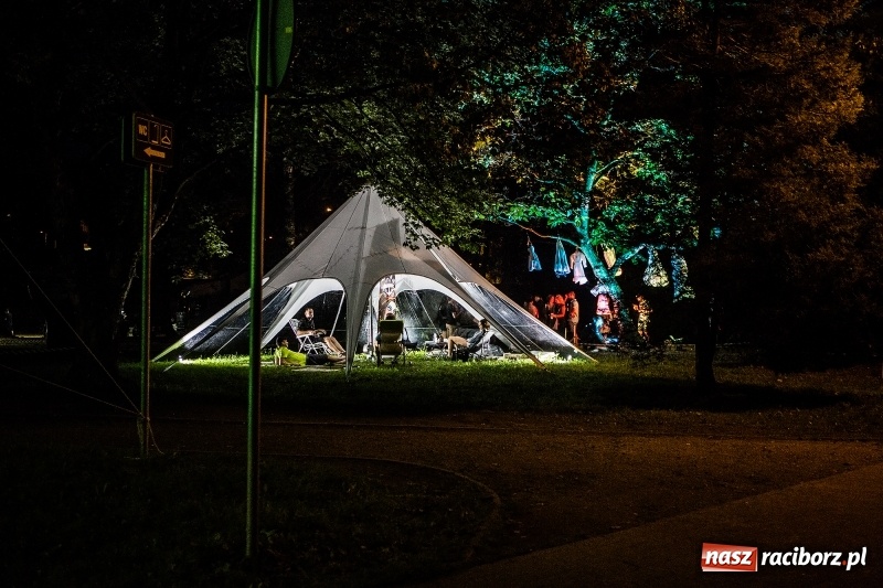 Zdjęcie w galerii na portalu naszraciborz.pl: Muzyka, efekty specjalne i... deszcz, czyli INTRO Festival 2017 już za nami! wiadomości z regionu