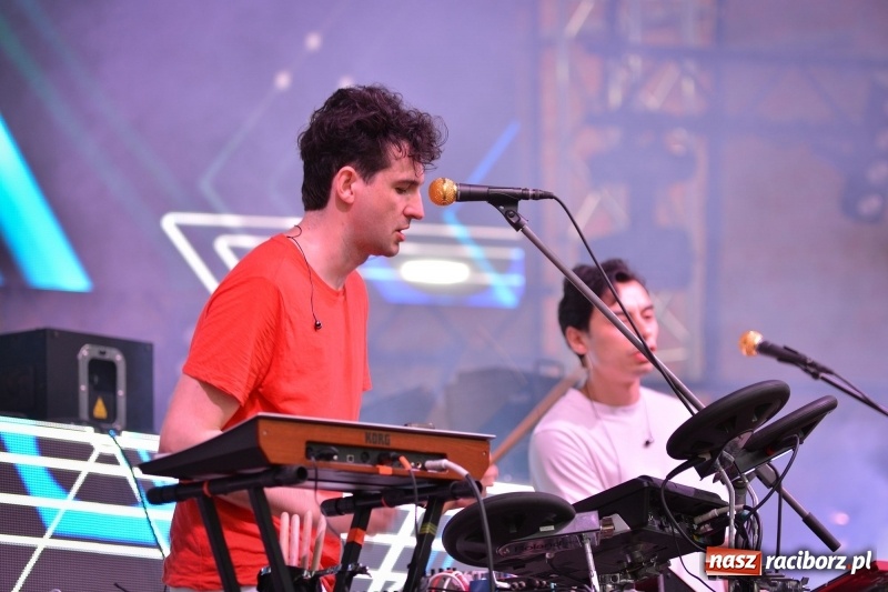 Zdjęcie w galerii na portalu naszraciborz.pl: Muzyka, efekty specjalne i... deszcz, czyli INTRO Festival 2017 już za nami! wiadomości z regionu