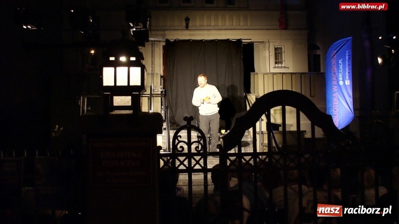 Zdjęcie w galerii na portalu naszraciborz.pl: Letni Teatr na Schodach: taksiarz i śmierć wiadomości z regionu