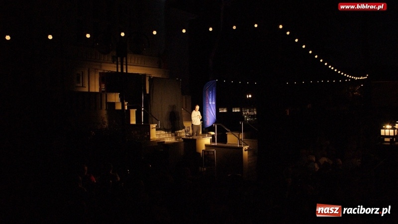 Zdjęcie w galerii na portalu naszraciborz.pl: Letni Teatr na Schodach: taksiarz i śmierć wiadomości z regionu