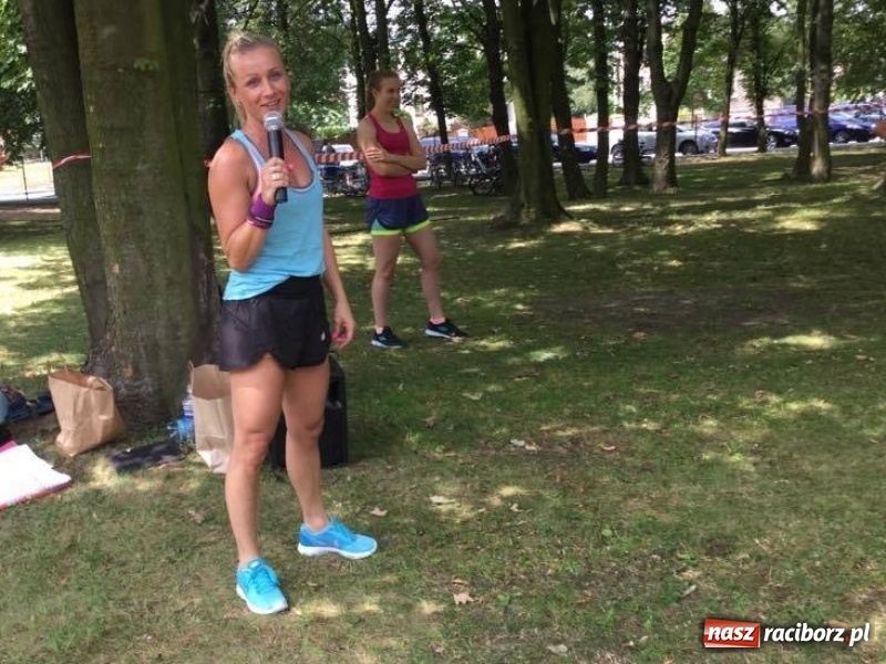 Zdjęcie w galerii na portalu naszraciborz.pl: Akademia Fitness prowadzi darmowe zajęcia na basenie Obora wiadomości z regionu