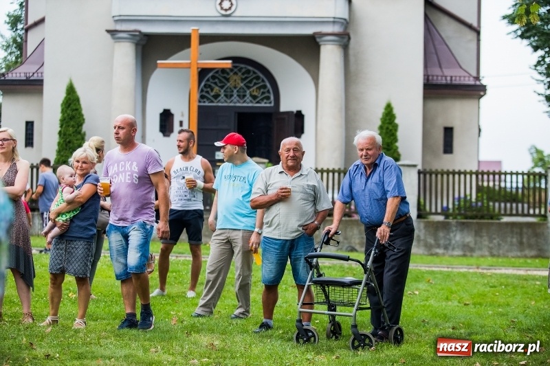 Zdjęcie w galerii na portalu naszraciborz.pl: Proboszcz z Bojanowa pożegnał się z parafianami wiadomości z regionu