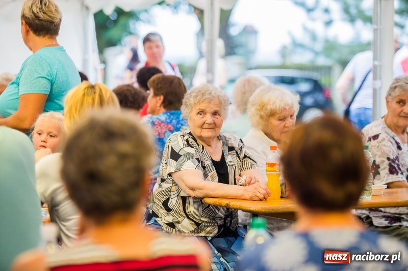 Zdjęcie w galerii na portalu naszraciborz.pl: Proboszcz z Bojanowa pożegnał się z parafianami wiadomości z regionu