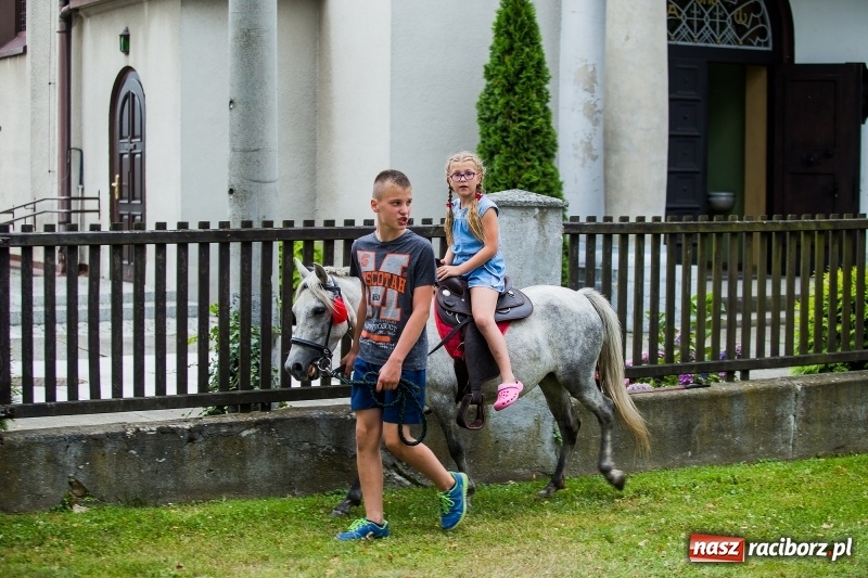Zdjęcie w galerii na portalu naszraciborz.pl: Proboszcz z Bojanowa pożegnał się z parafianami wiadomości z regionu
