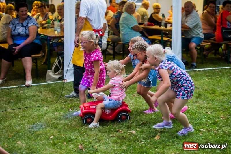 Zdjęcie w galerii na portalu naszraciborz.pl: Proboszcz z Bojanowa pożegnał się z parafianami wiadomości z regionu