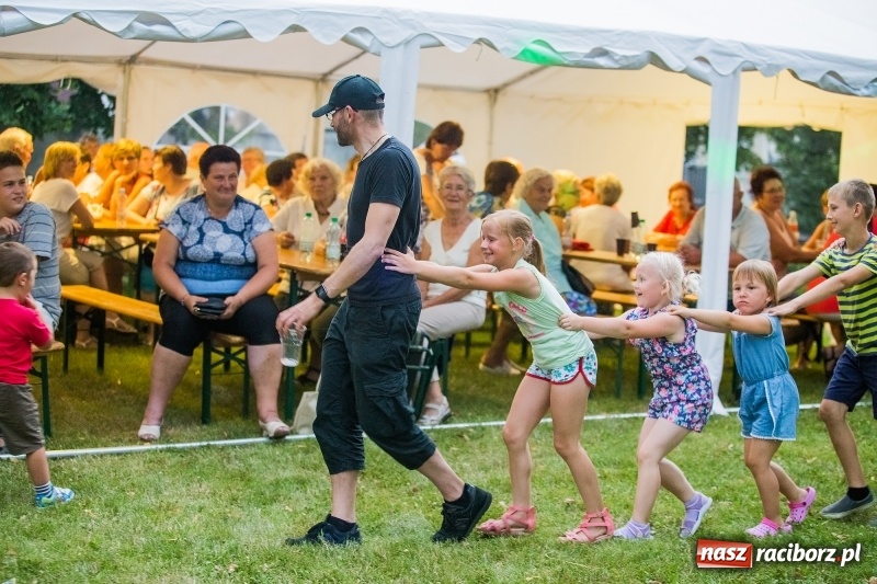 Zdjęcie w galerii na portalu naszraciborz.pl: Proboszcz z Bojanowa pożegnał się z parafianami wiadomości z regionu