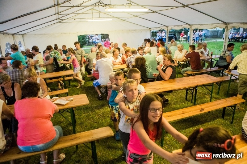 Zdjęcie w galerii na portalu naszraciborz.pl: Proboszcz z Bojanowa pożegnał się z parafianami wiadomości z regionu