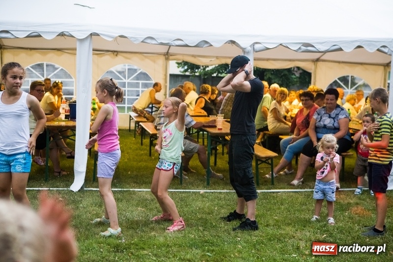 Zdjęcie w galerii na portalu naszraciborz.pl: Proboszcz z Bojanowa pożegnał się z parafianami wiadomości z regionu