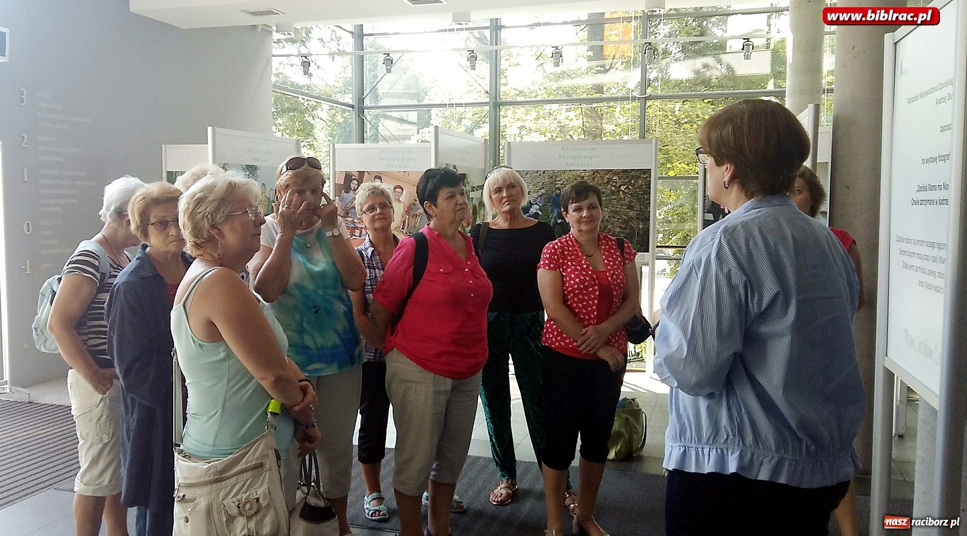 Zdjęcie w galerii na portalu naszraciborz.pl: Klub Przyjaciół Biblioteki na Ostrogu wybrał się na wycieczkę do Opola  wiadomości z regionu