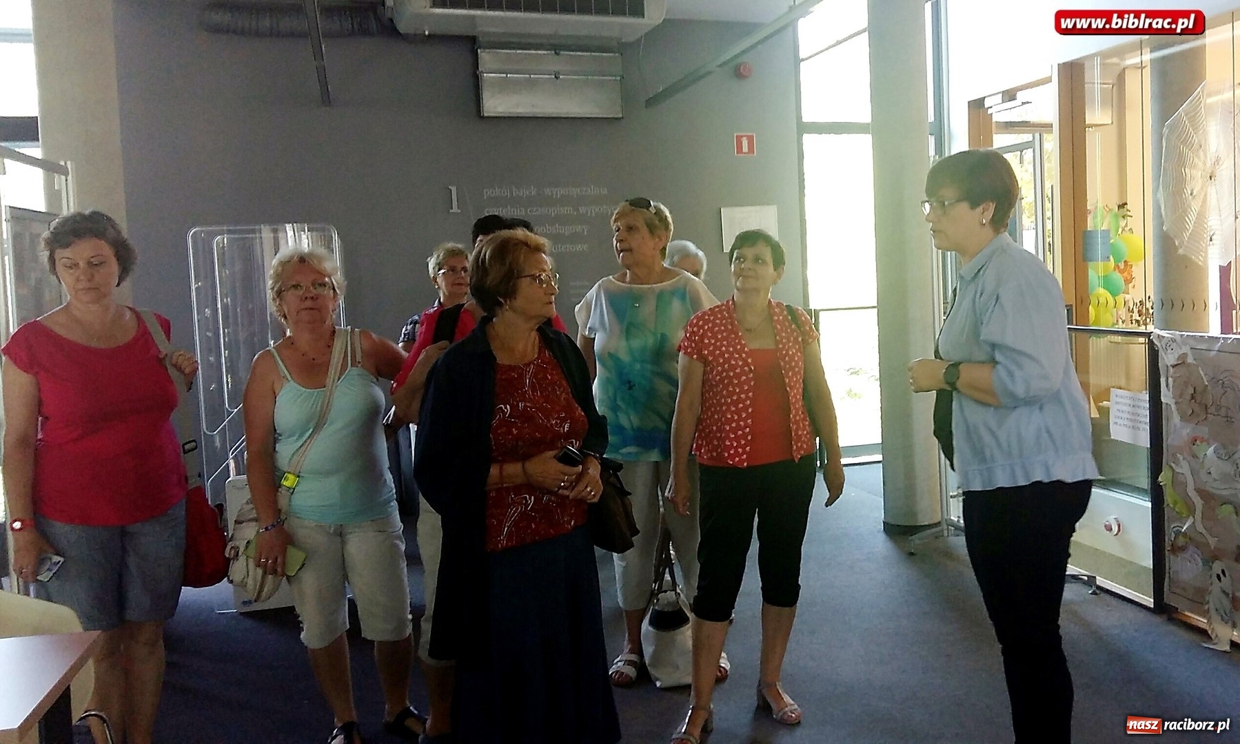 Zdjęcie w galerii na portalu naszraciborz.pl: Klub Przyjaciół Biblioteki na Ostrogu wybrał się na wycieczkę do Opola  wiadomości z regionu