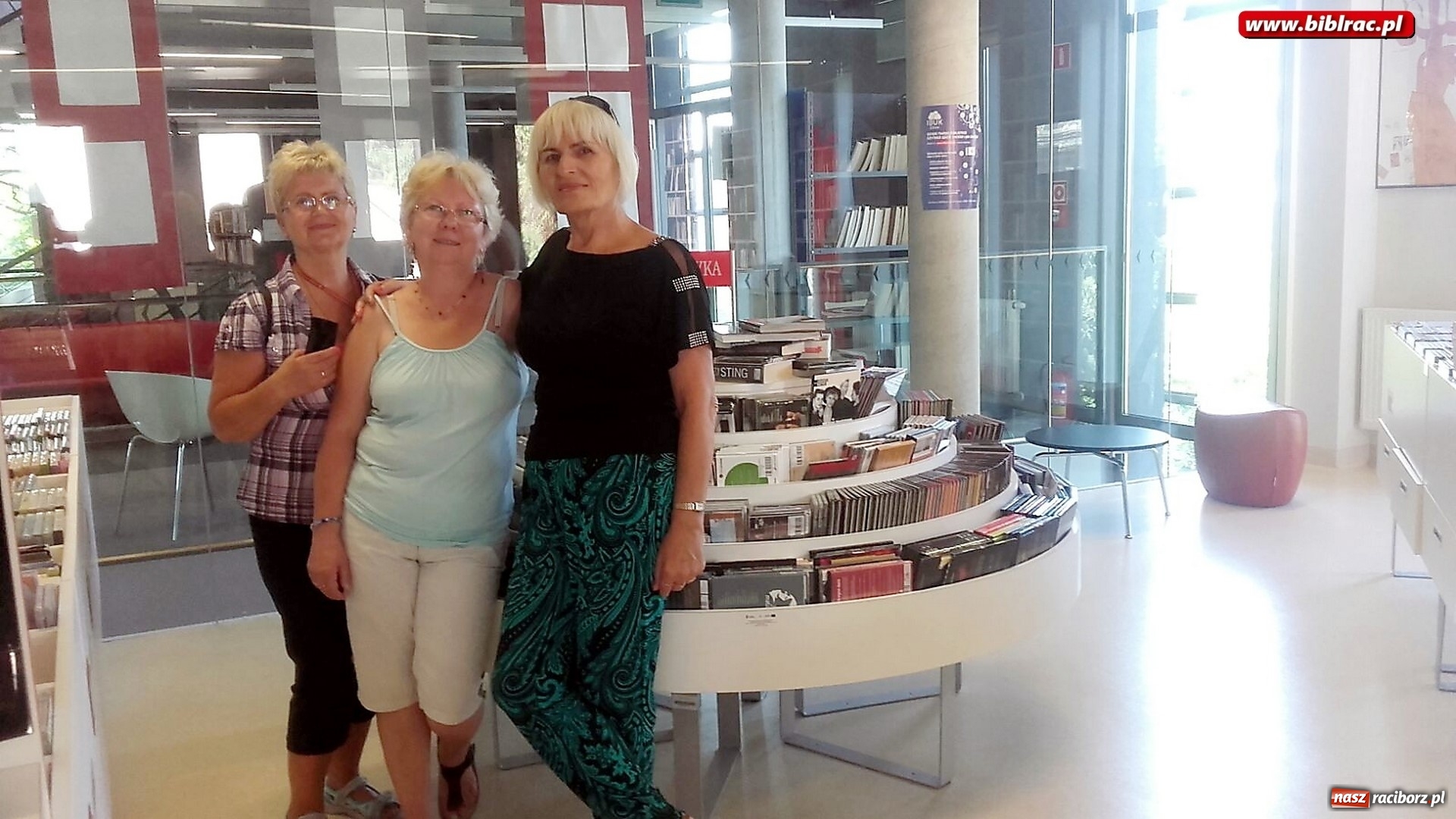 Zdjęcie w galerii na portalu naszraciborz.pl: Klub Przyjaciół Biblioteki na Ostrogu wybrał się na wycieczkę do Opola  wiadomości z regionu