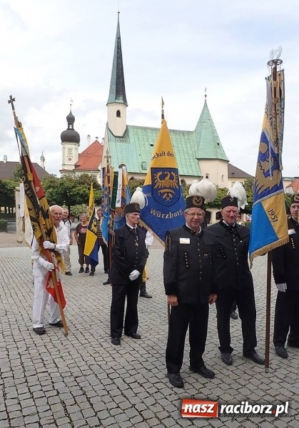 Zdjęcie w galerii na portalu naszraciborz.pl: Raciborzanie na 64. Pielgrzymce Górnoślązaków w Altötting wiadomości z regionu