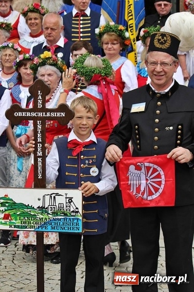 Zdjęcie w galerii na portalu naszraciborz.pl: Raciborzanie na 64. Pielgrzymce Górnoślązaków w Altötting wiadomości z regionu