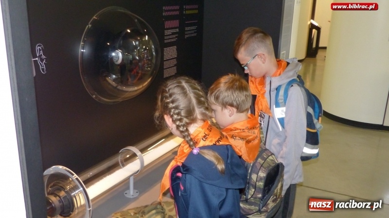 Zdjęcie w galerii na portalu naszraciborz.pl: Lato z Biblioteką - książnica zorganizowała wycieczkę do Świata Techniki w Ostrawie  wiadomości z regionu