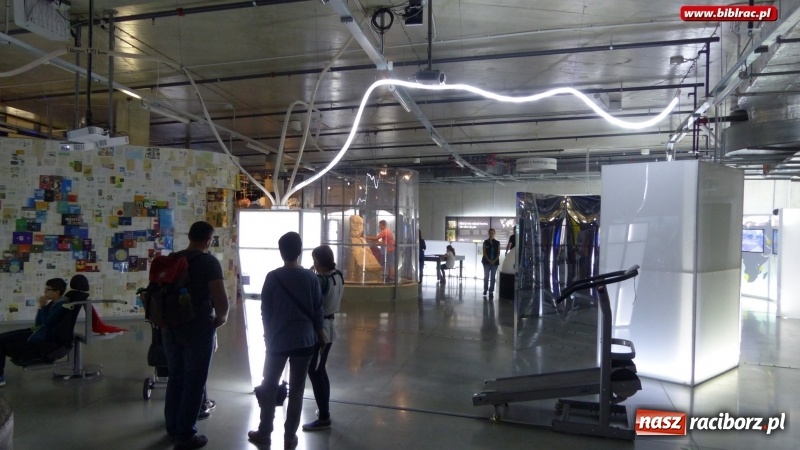 Zdjęcie w galerii na portalu naszraciborz.pl: Lato z Biblioteką - książnica zorganizowała wycieczkę do Świata Techniki w Ostrawie  wiadomości z regionu