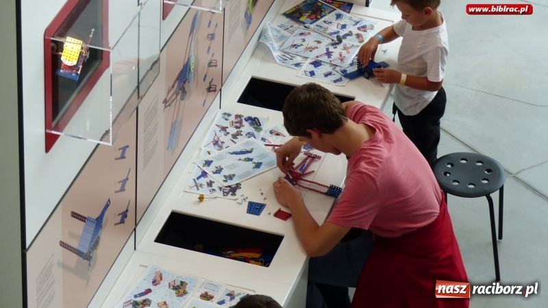 Zdjęcie w galerii na portalu naszraciborz.pl: Lato z Biblioteką - książnica zorganizowała wycieczkę do Świata Techniki w Ostrawie  wiadomości z regionu