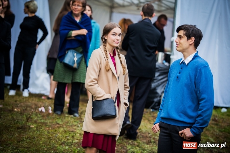 Zdjęcie w galerii na portalu naszraciborz.pl: Zimna Wojna - głośny film Pawła Pawlikowskiego kręcono także w naszym powiecie z udziałem raciborzan wiadomości z regionu