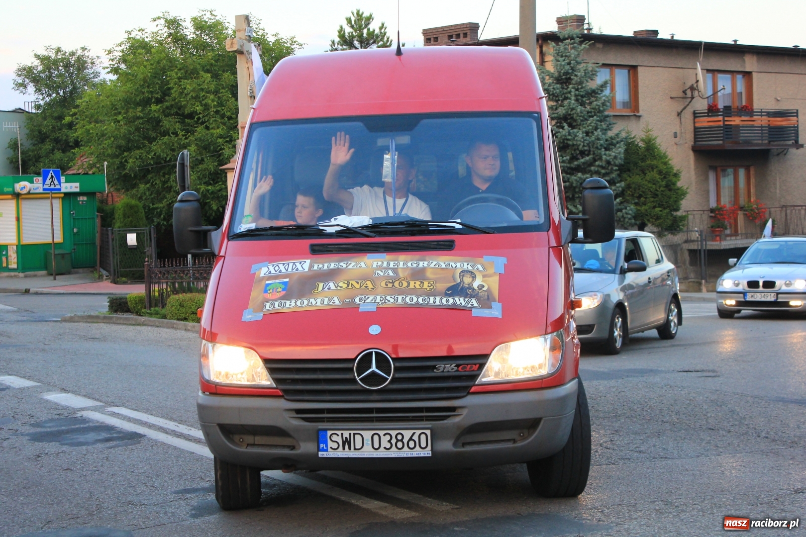 Zdjęcie w galerii na portalu naszraciborz.pl: Lubomscy pielgrzymi wrócili już do domów wiadomości z regionu