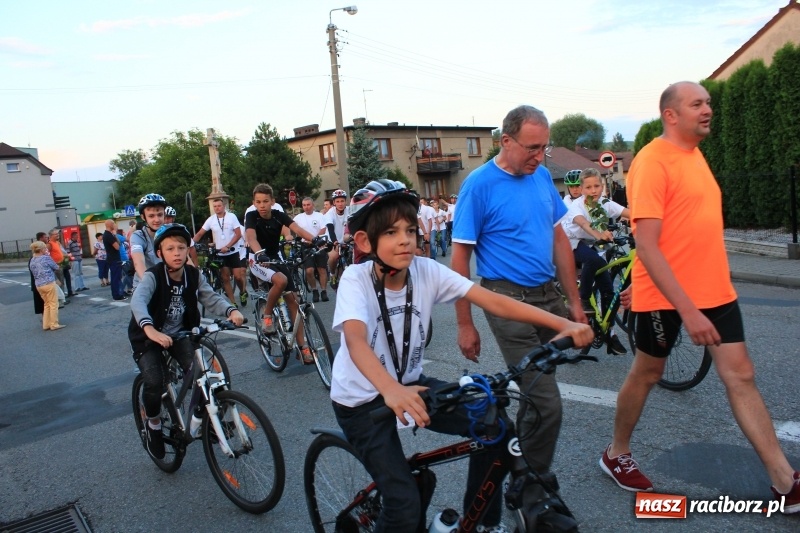 Zdjęcie w galerii na portalu naszraciborz.pl: Lubomscy pielgrzymi wrócili już do domów wiadomości z regionu