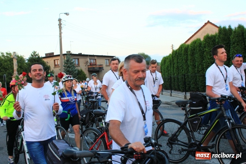 Zdjęcie w galerii na portalu naszraciborz.pl: Lubomscy pielgrzymi wrócili już do domów wiadomości z regionu