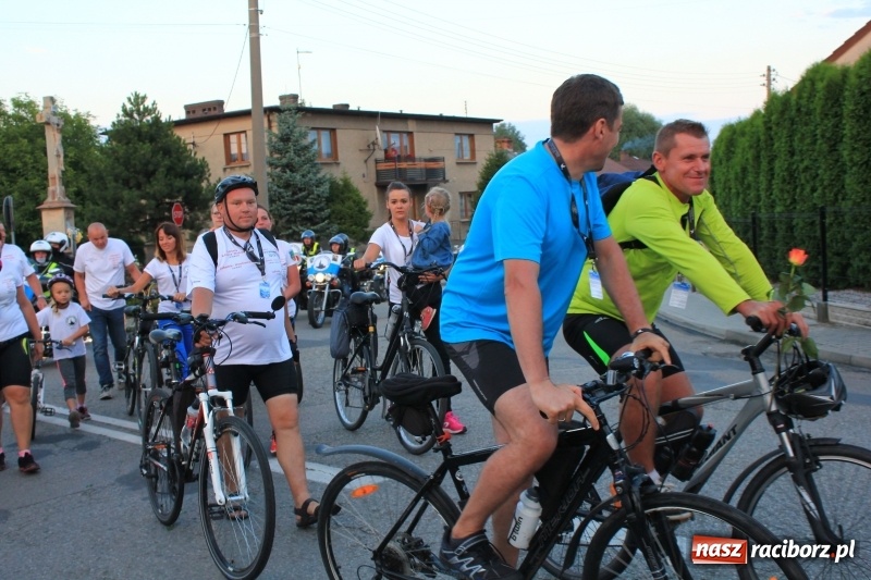 Zdjęcie w galerii na portalu naszraciborz.pl: Lubomscy pielgrzymi wrócili już do domów wiadomości z regionu