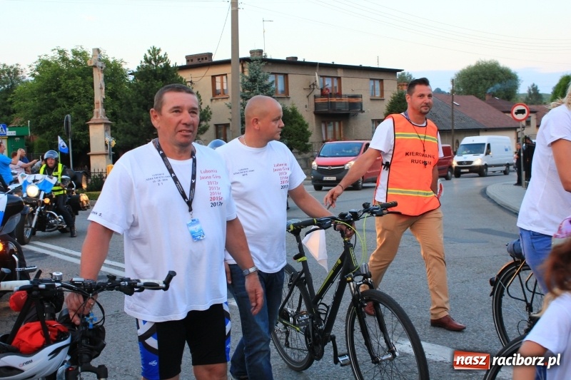 Zdjęcie w galerii na portalu naszraciborz.pl: Lubomscy pielgrzymi wrócili już do domów wiadomości z regionu