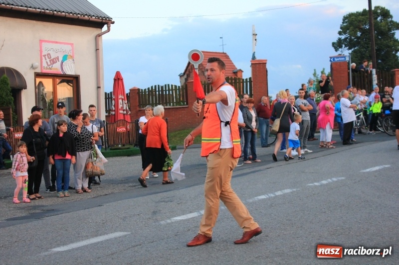 Zdjęcie w galerii na portalu naszraciborz.pl: Lubomscy pielgrzymi wrócili już do domów wiadomości z regionu