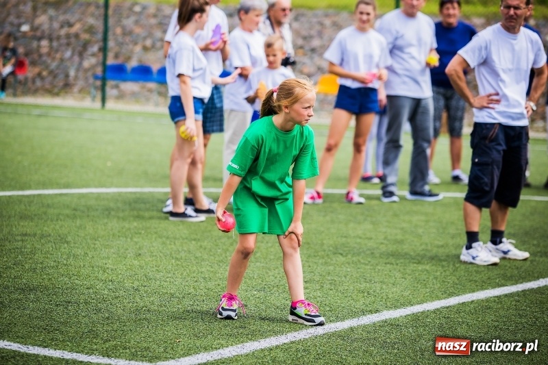 Zdjęcie w galerii na portalu naszraciborz.pl: Bojanów zwycięzcą polsko-czeskiego turnieju sołectw w Krzanowicach wiadomości z regionu