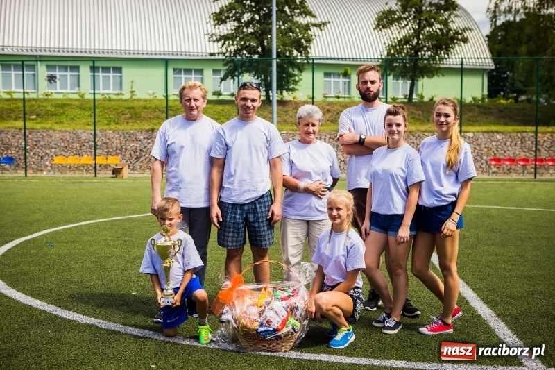 Zdjęcie w galerii na portalu naszraciborz.pl: Bojanów zwycięzcą polsko-czeskiego turnieju sołectw w Krzanowicach wiadomości z regionu