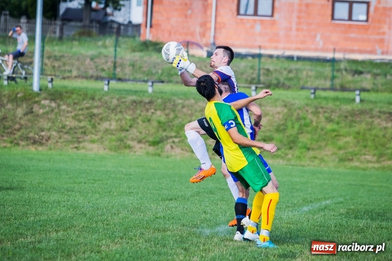 Zdjęcie w galerii na portalu naszraciborz.pl: Dwudniowy festyn sportowy LKS Brzezie wiadomości z regionu