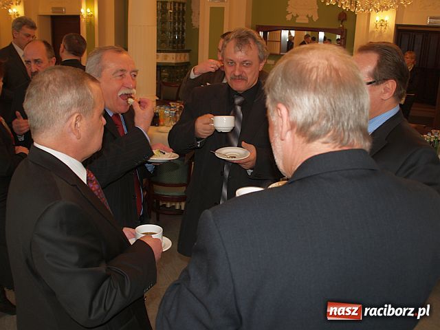 Zdjęcie w galerii na portalu naszraciborz.pl: Rafako-PWSZ: od teorii do praktyki wiadomości z regionu